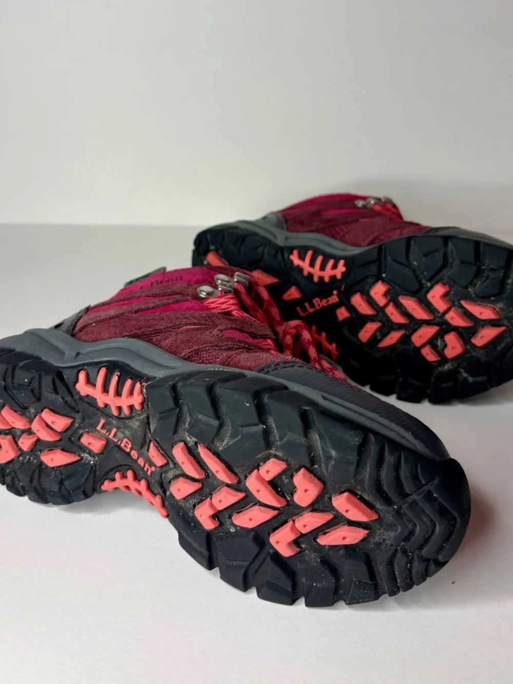 L.L.Bean Kids Size 1 Hiking Shoes Burgundy Red Suede Trail Sneakers
